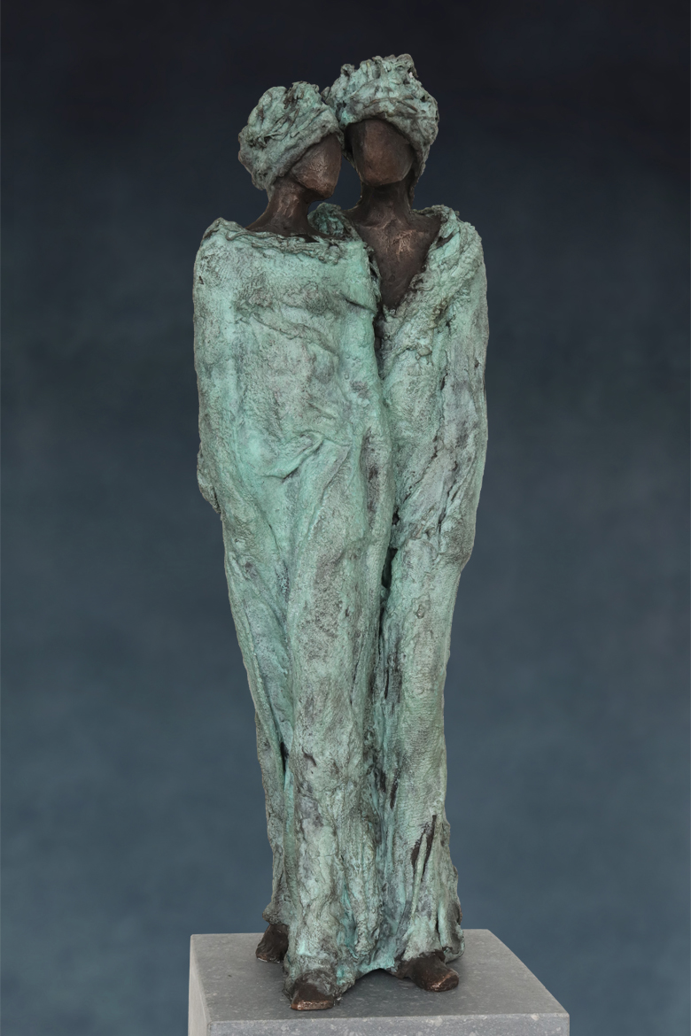 Stroll, kieta nuij sculptures in bronze