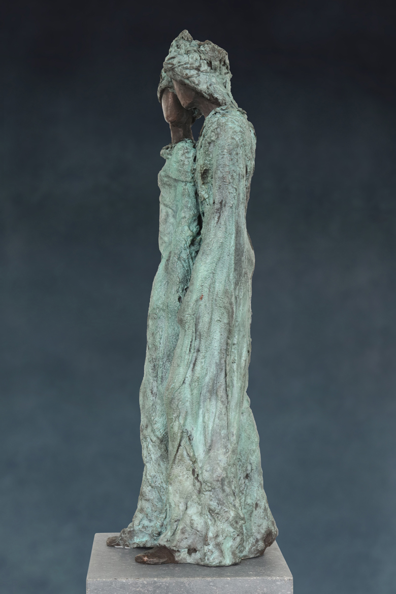 Stroll, kieta nuij sculptures in bronze