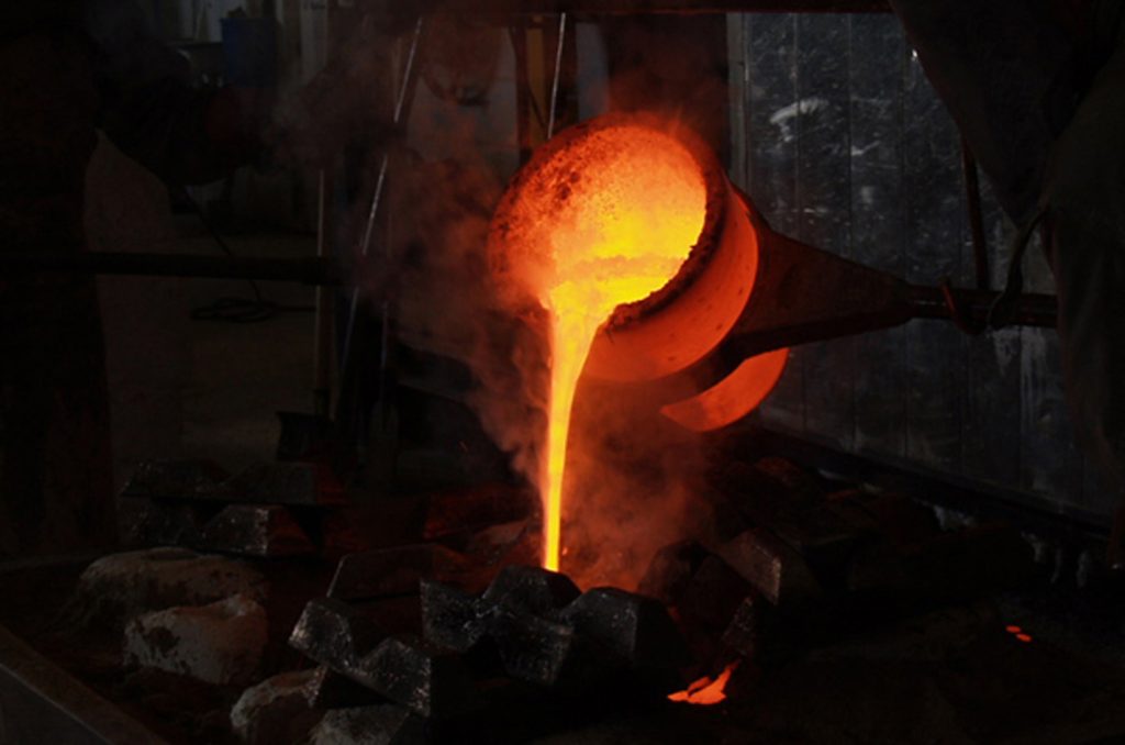 bronze casting, brons gieten