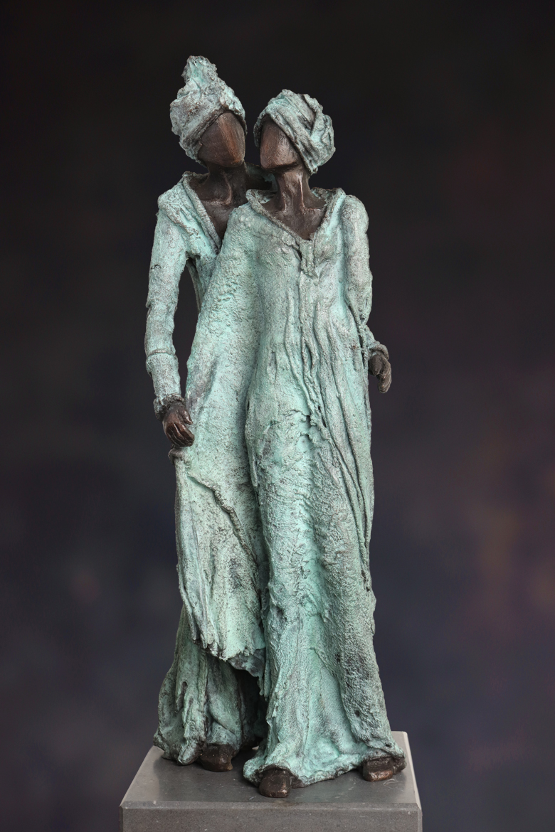 whisper (kieta nuij, sculptures in bronze)