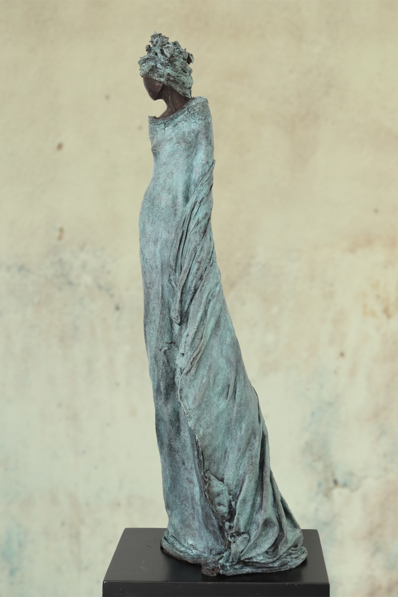 Dione (kieta nuij, sculptures in bronze )