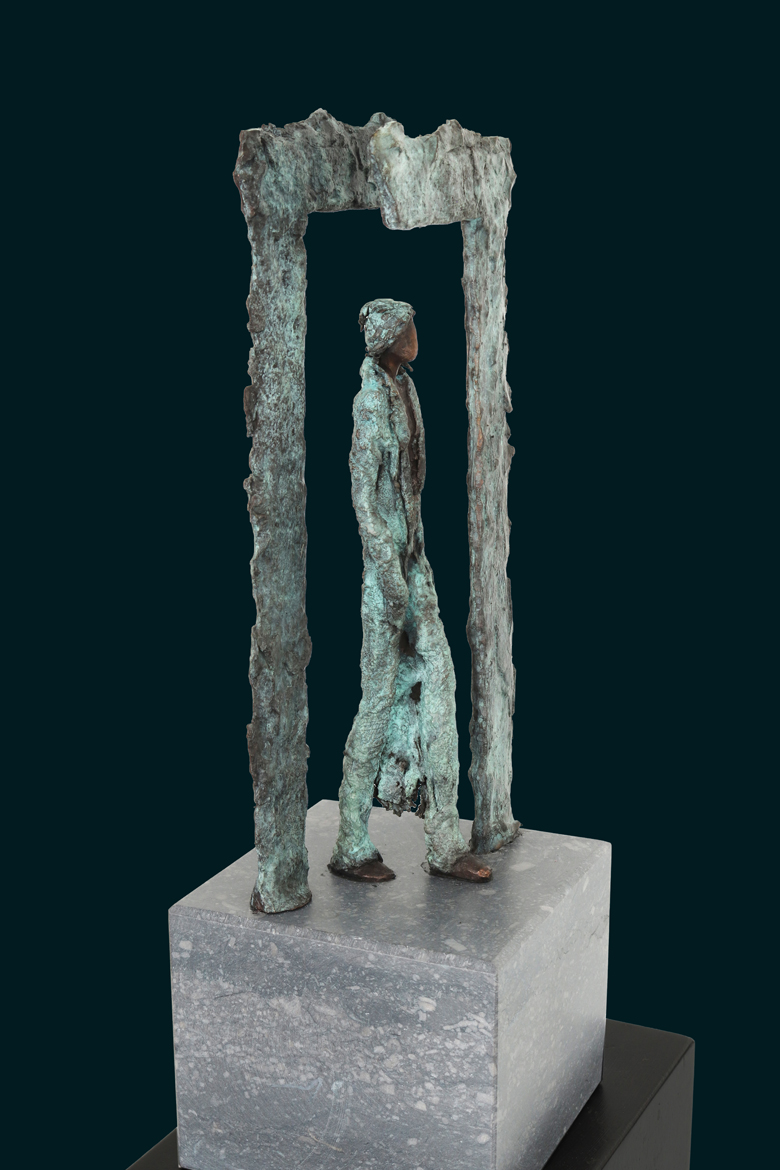 Through the looking glass, Kieta Nuij sculptures in bronze