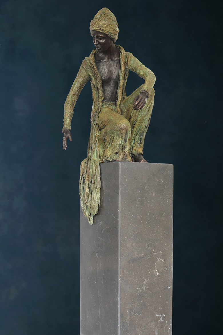 Beyond, Kieta Nuij sculptures in bronze